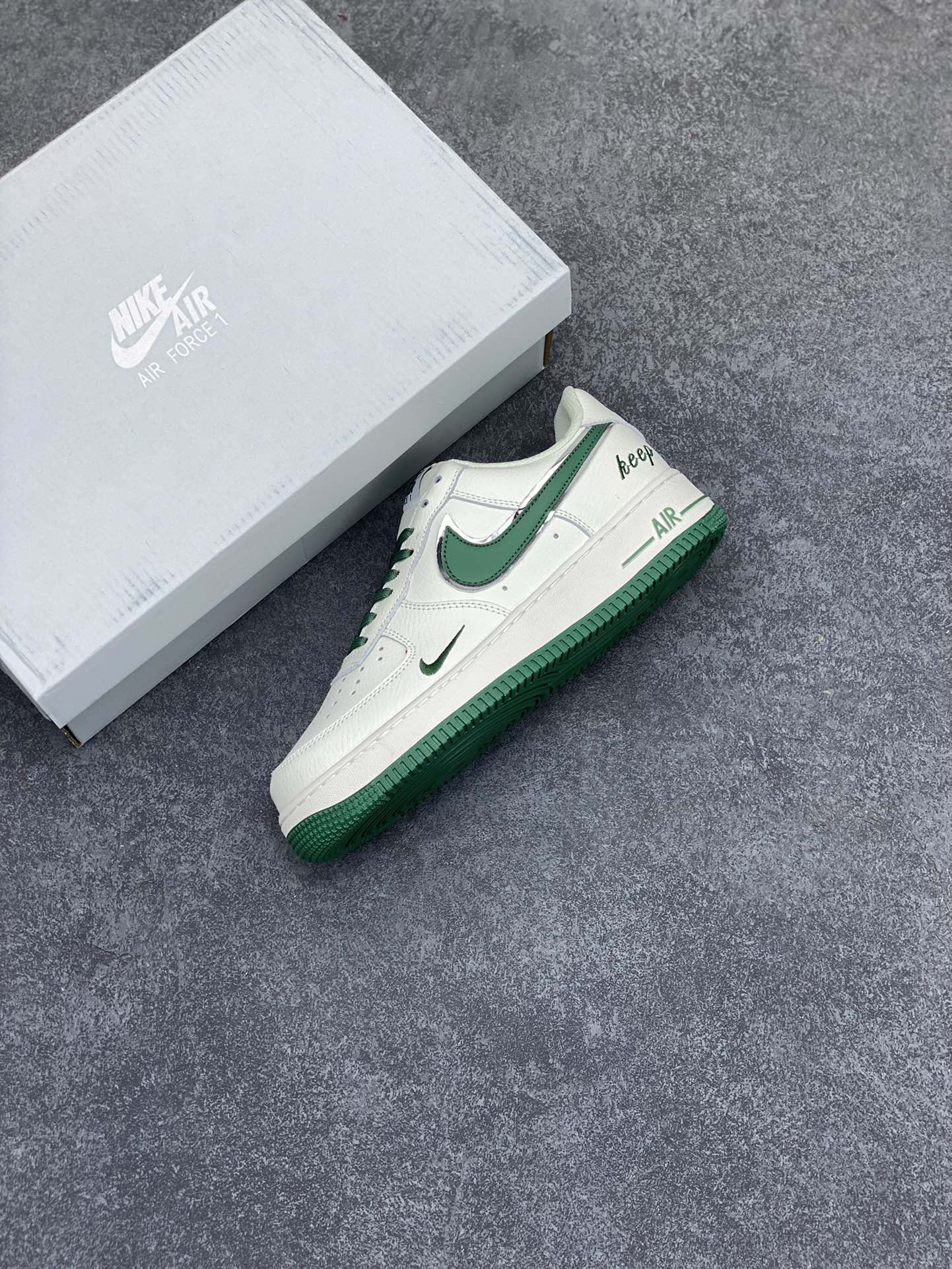 Nike air force low white/Green/silver